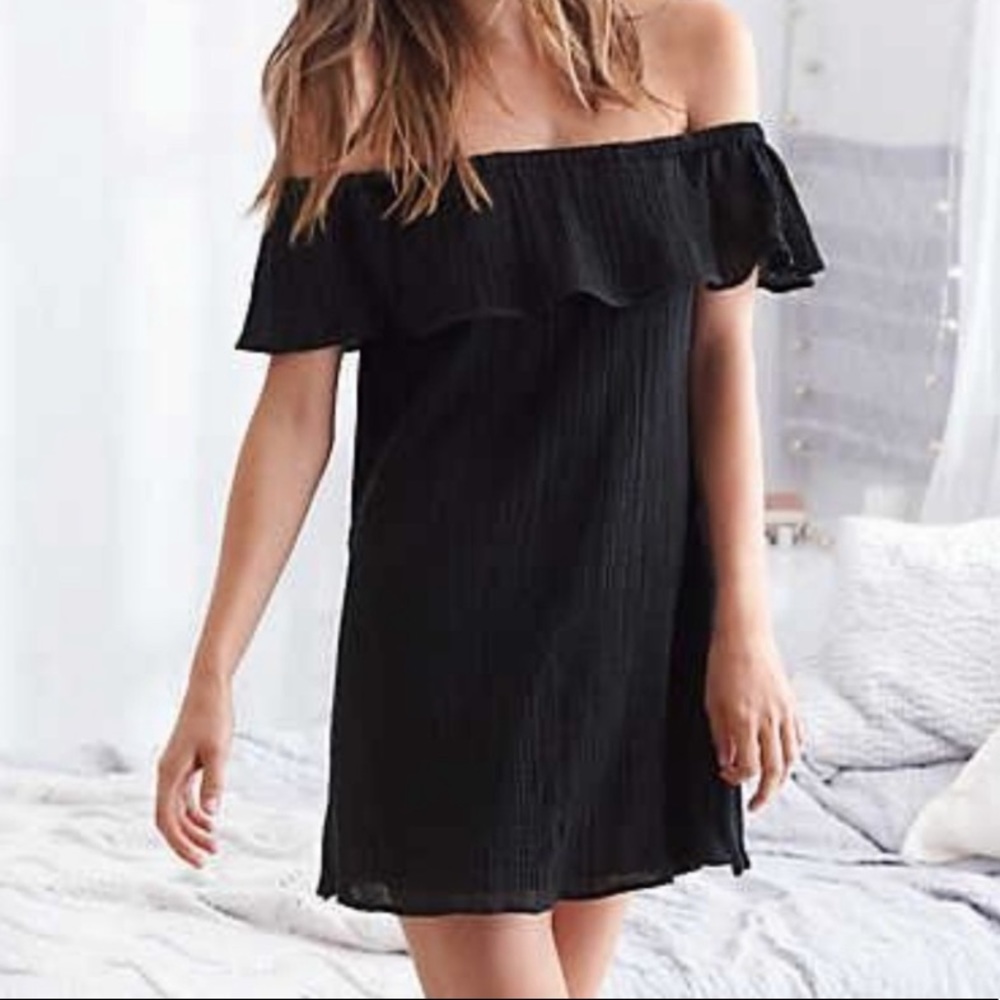 AERIE ✨ Black Off the Shoulder Dress